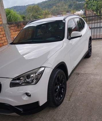 BMW X1 2.0 16V GASOLINA SDRIVE18I 4P AUTOMÁTICO BMW X1 2.0 16V GASOLINA SDRIVE18I 4P AUTOMÁTICO